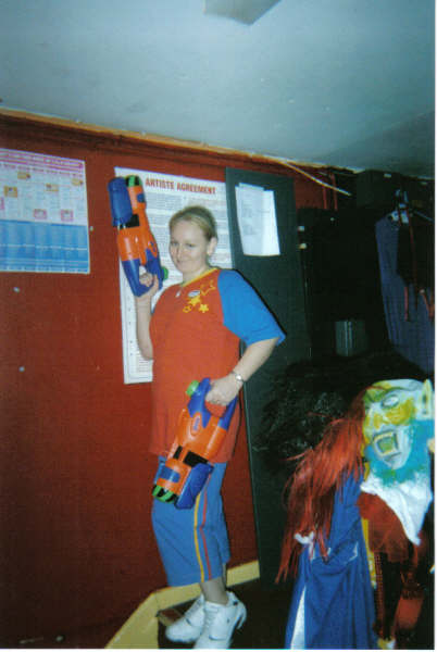 Leighanne and water guns