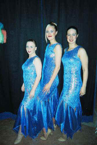 Melissa n Hayley n Laura